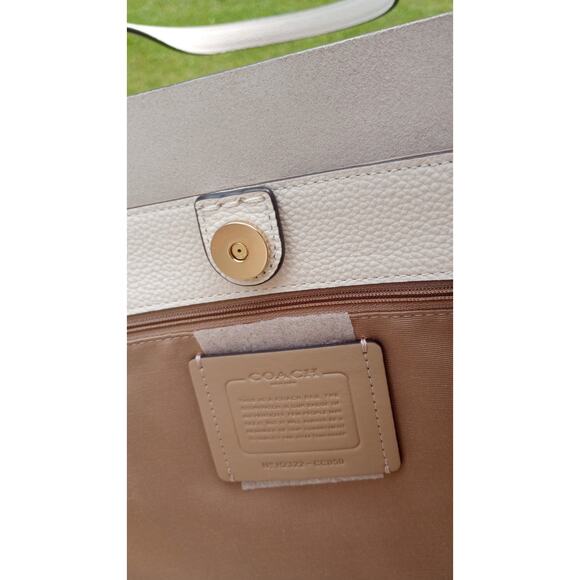 Coach CC050 Cameron Large Chalk Pebbled Tote Bag - Picture 4 of 11